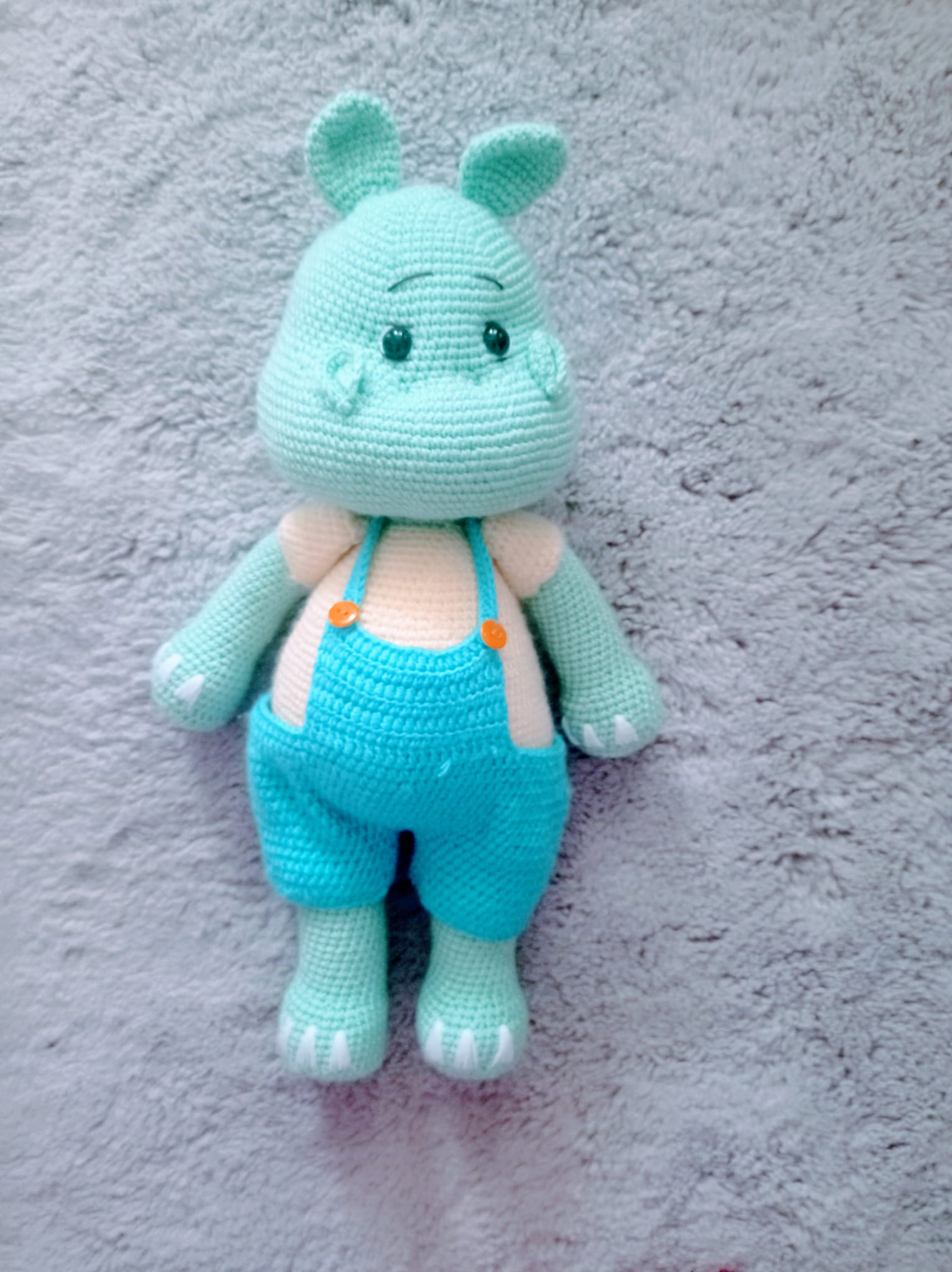 Hipopotamul amigurumi croșetat