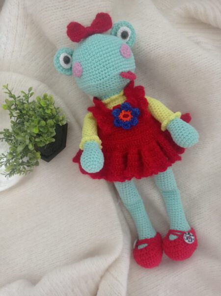 Broscuța amigurumi croșetată manual